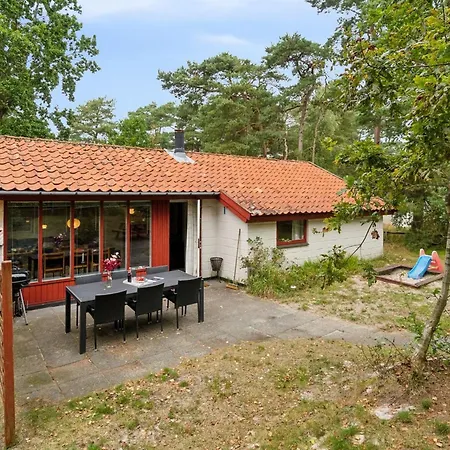 Zoya - 300m From The Sea By Interhome